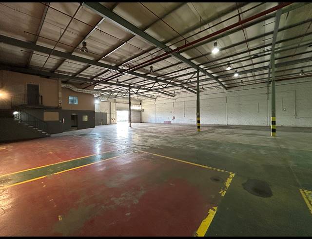1,550M² WAREHOUSE TO LET IN EPPING INDUSTRIAL